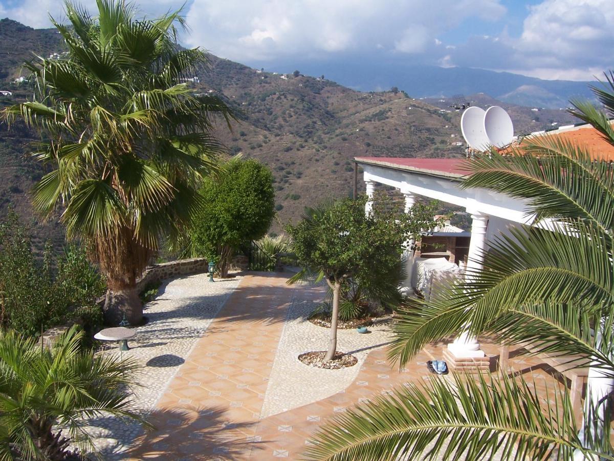 Villa La Higuera Sayalonga 외부 사진